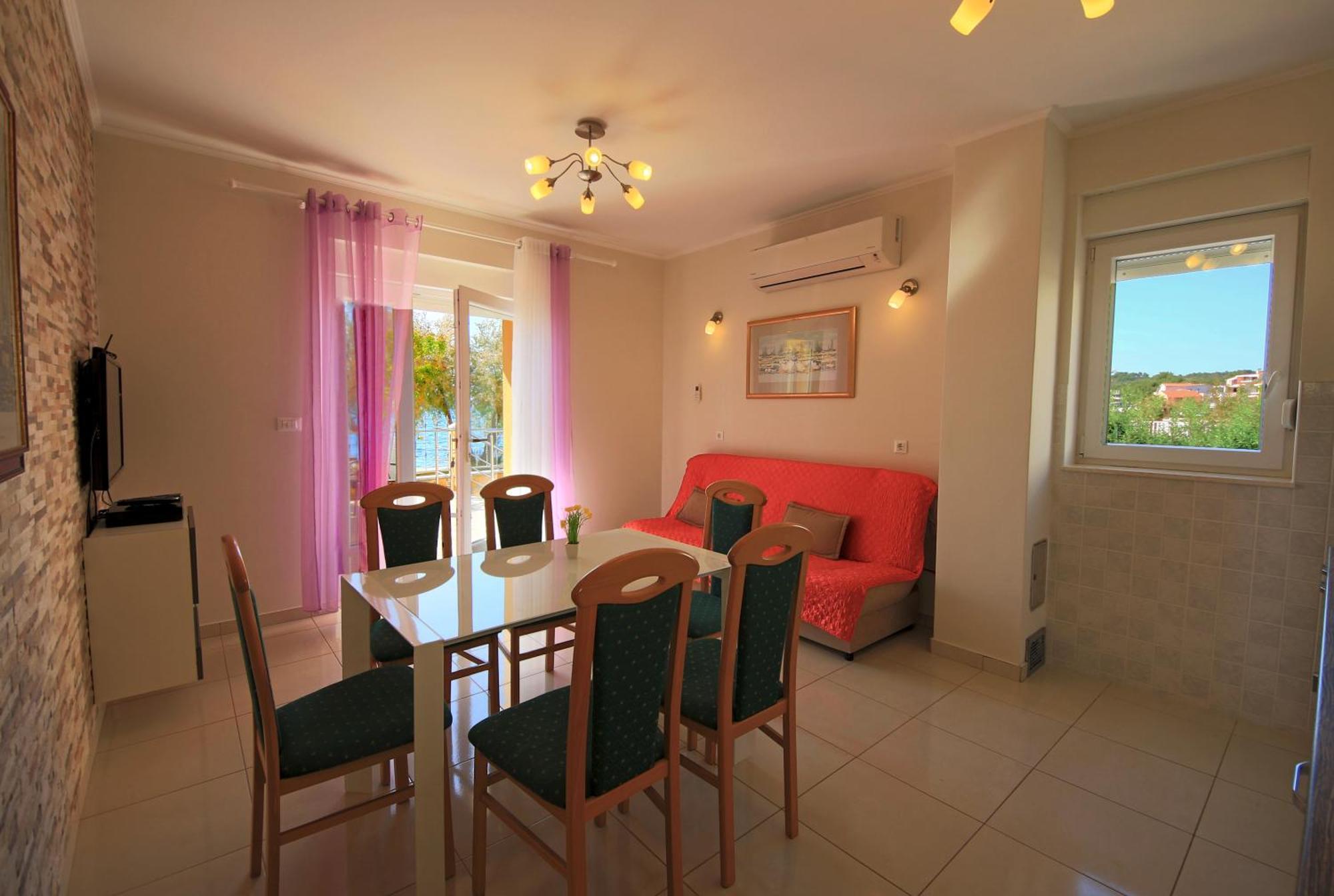 Apartments Superba بروداريكا الغرفة الصورة