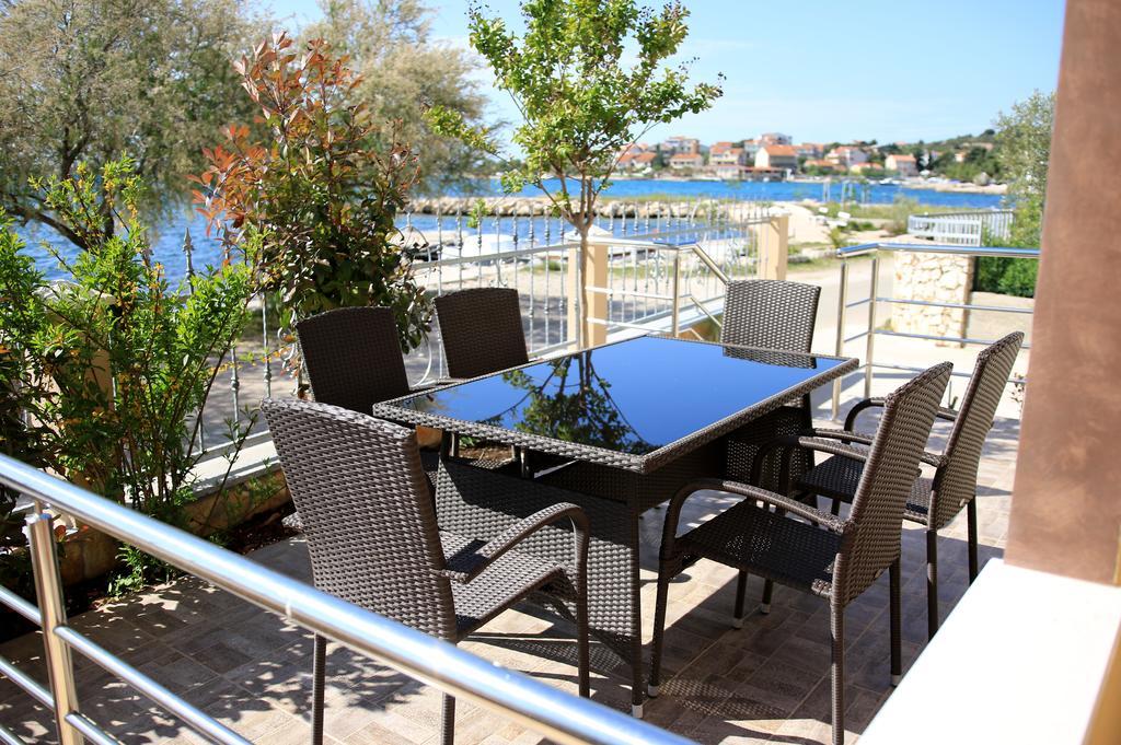 Apartments Superba بروداريكا المظهر الخارجي الصورة