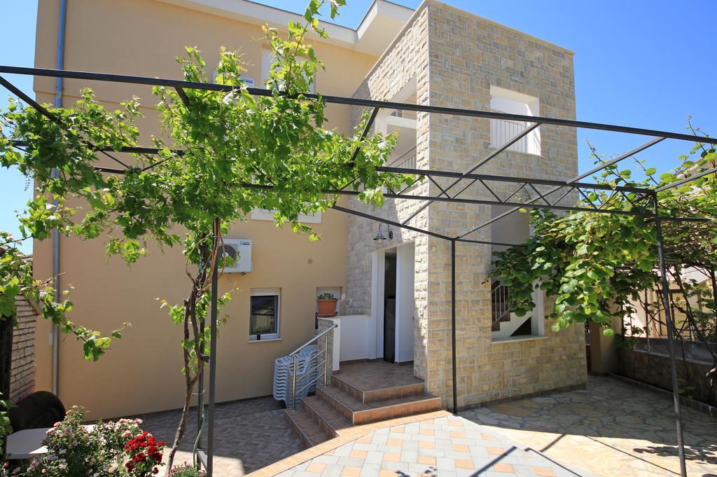 Apartments Superba بروداريكا المظهر الخارجي الصورة