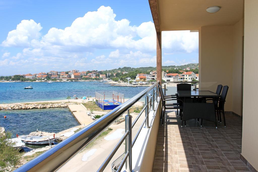 Apartments Superba بروداريكا المظهر الخارجي الصورة